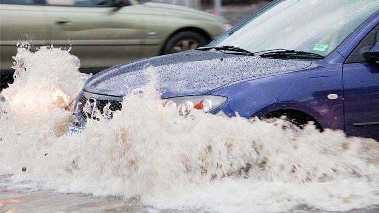 Problemas comunes en vehículos afectados por inundaciones