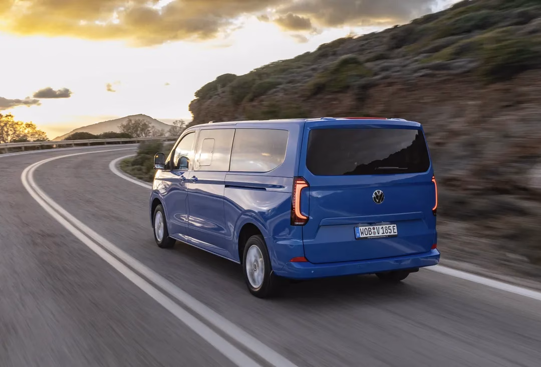 Alquiler furgoneta vw caravelle 2025